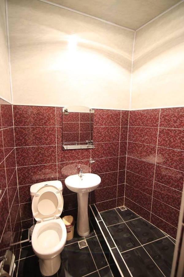 Hotel Tedi Kvareli Esterno foto