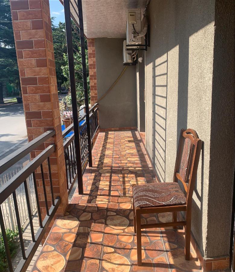 Hotel Tedi Kvareli Esterno foto
