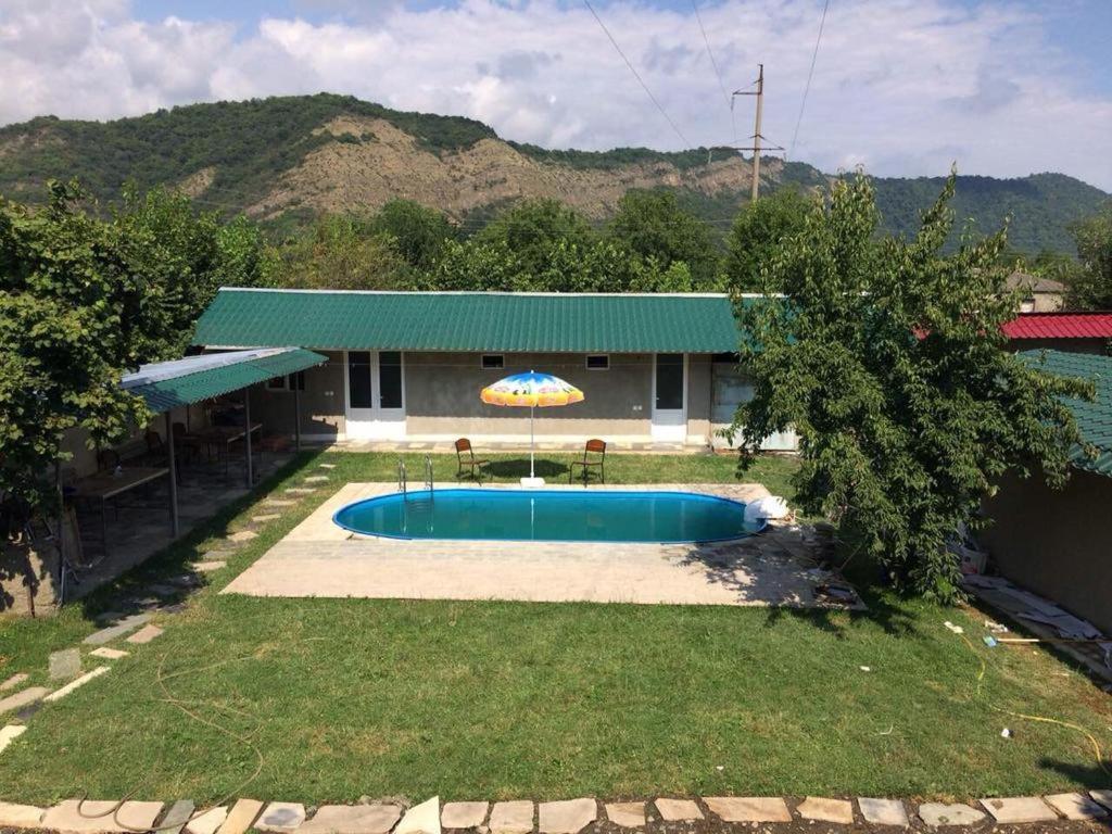 Hotel Tedi Kvareli Esterno foto