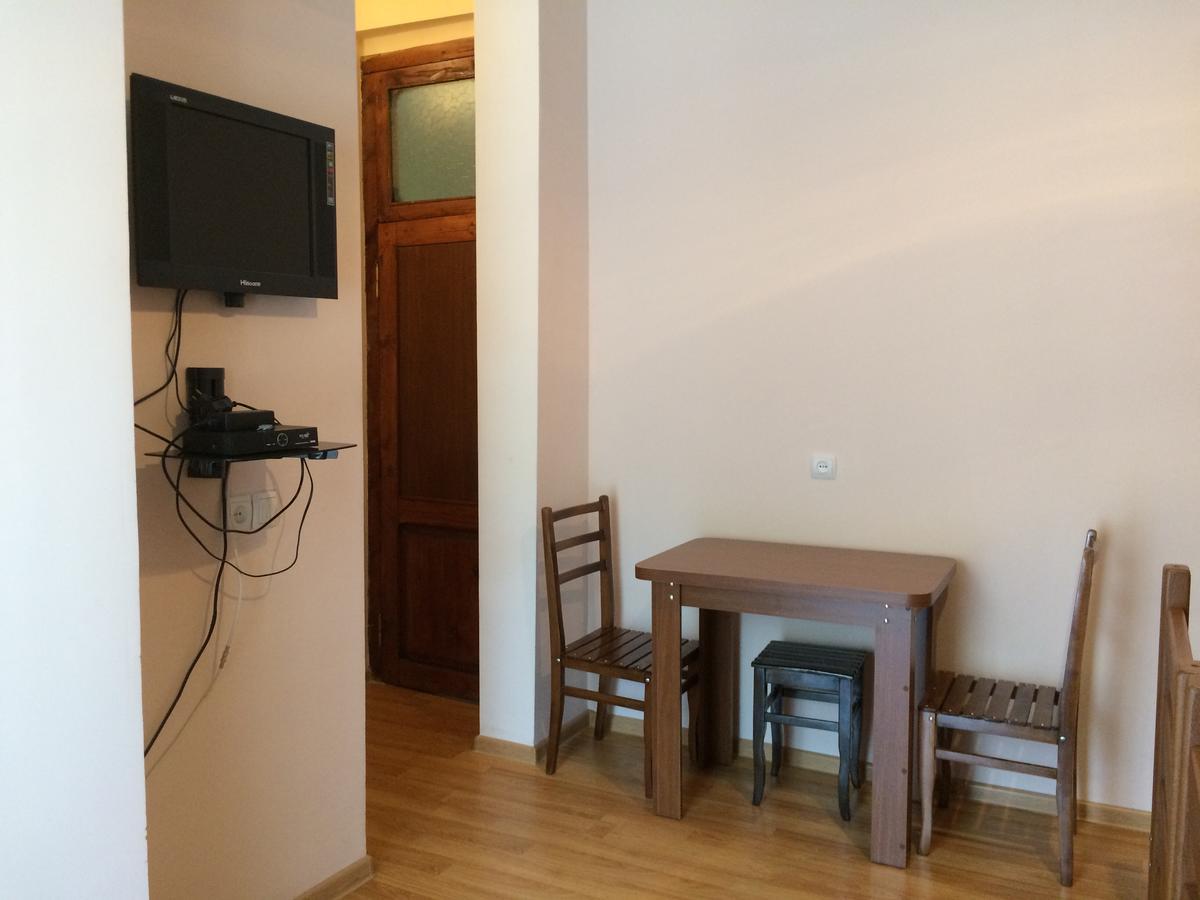 Hotel Tedi Kvareli Esterno foto