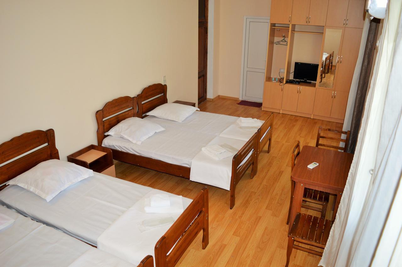 Hotel Tedi Kvareli Esterno foto