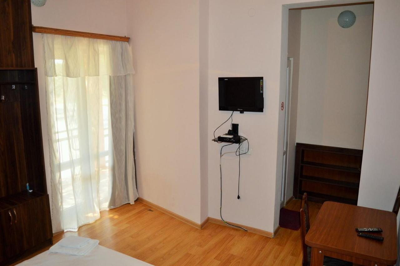 Hotel Tedi Kvareli Esterno foto